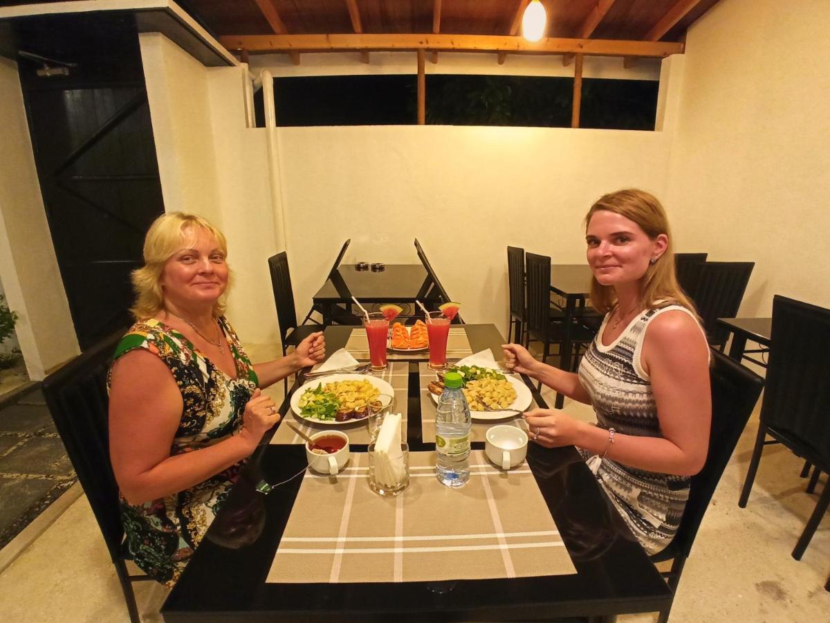 Sky Inn Thoddoo Dış mekan fotoğraf